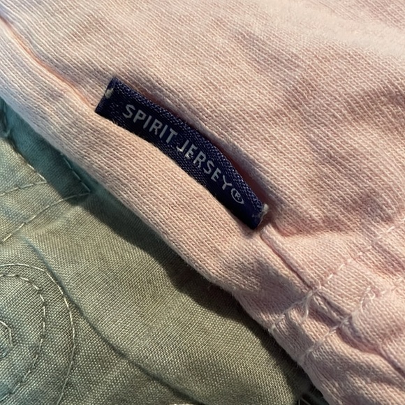 Happily Ever After Spirit Jersey Disney - Picture 6 of 7